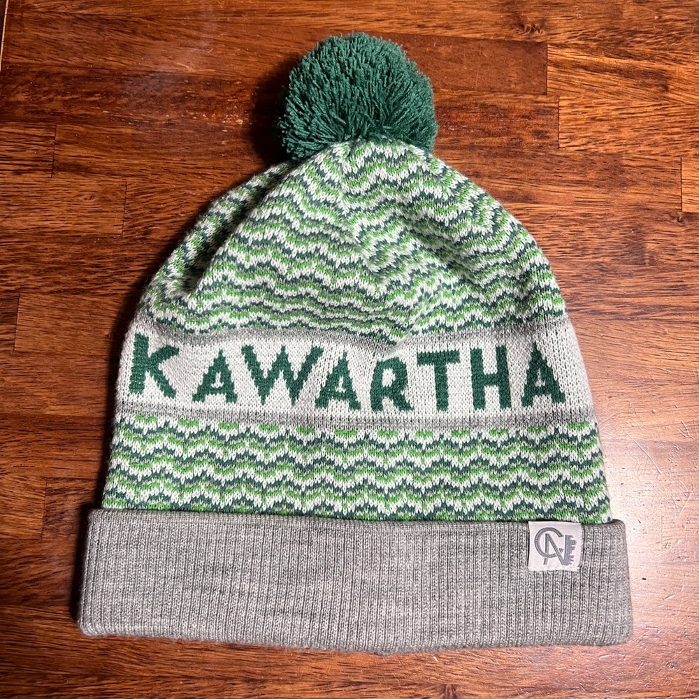 Adult KAWARTHA Toque with Pom Pom